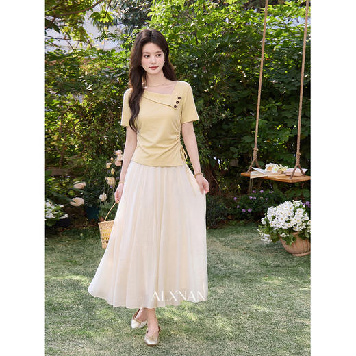 鹿向南「云樱甜柠」设计感斜领黄色短袖T恤女夏2026新款收腰上衣 商品图1