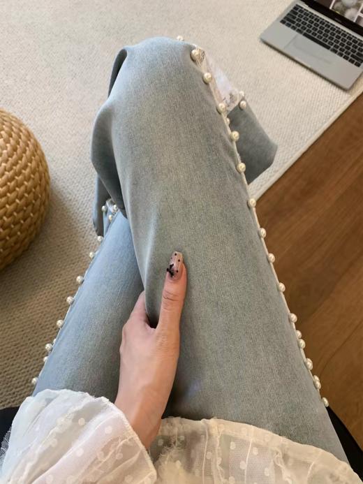 <曾小咸推荐>钉珠拼接蕾丝天丝牛仔裤 日常189 活动159 ！！【预售款，预计3-15天发货】 商品图3