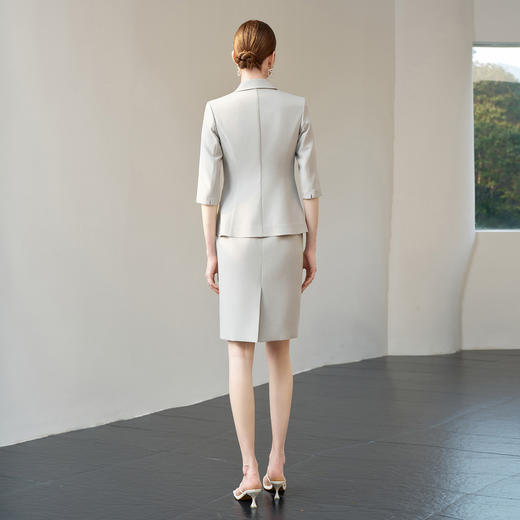 IWY/高级感灰色西装套装女春季修身职业通勤两件套商务风工作服6C06+6Q09 商品图4
