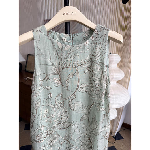 万物生长 苎麻莱赛混纺 超轻盈H型one-piece背心连衣裙 巨显白的粉绿色 南法度假和日常通勤都可 商品图4