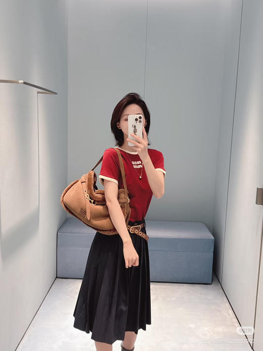 327-10 渠道圆正 miu大爆款 手工绣 红色撞色 基础款 减龄时髦 圆领短袖T恤 167/140我穿XL 商品图6