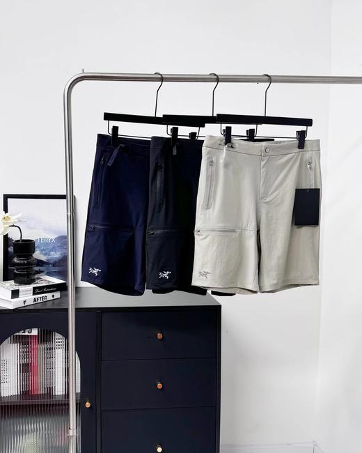 F032785多拉链口袋设计纯色Logo刺绣系扣直筒夏季中腰休闲短裤 商品图0