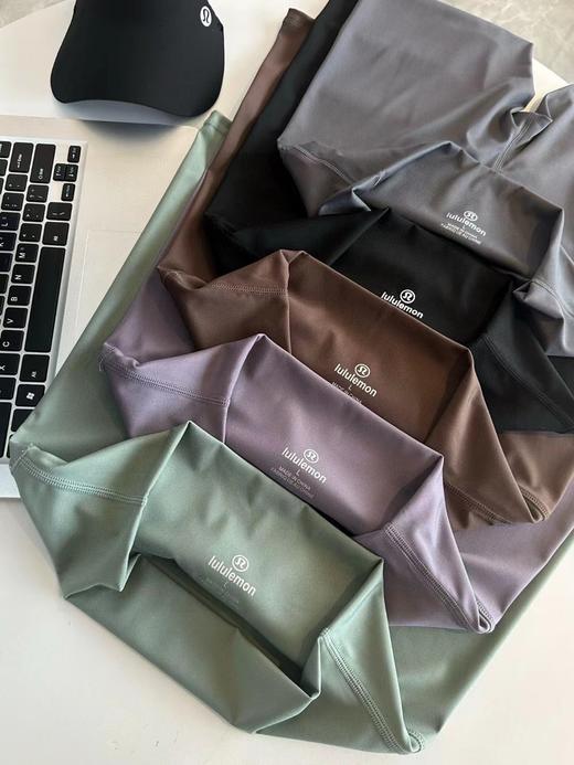 F032769女款纯色春夏季轻薄款柔软亲肤瑜伽五分短裤 商品图6