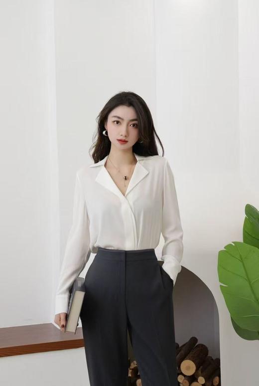 【中庭展卖商品】歌力思ELLASSAY女装衬衣EWE361C050 商品图0