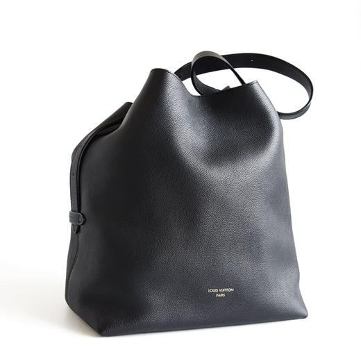 【95新】LV路易威登M24856中号黑色全皮Low Key Hobo水桶包单肩包女士260326JJ02 商品图3