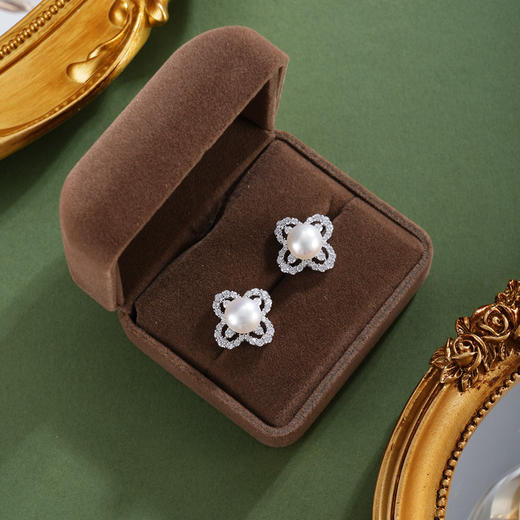 子佩集【四叶秀馨】银S925珍珠惜王妃耳钉【EM3182-XF】四叶草2602 商品图1