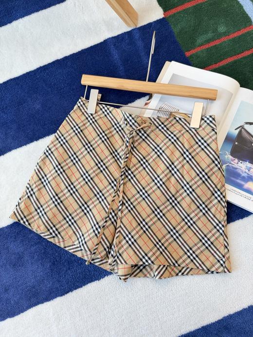 巴宝莉 最新款经典格纹短裤百搭不挑身材 商品图9