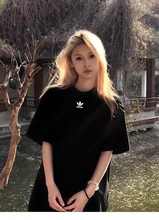 三YE草小logo刺绣男女款夏运动休闲透气短袖T恤 商品图0