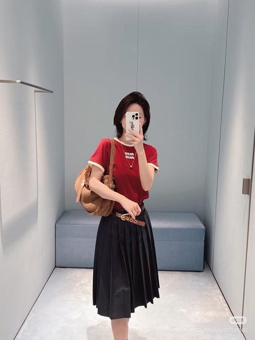 327-10 渠道圆正 miu大爆款 手工绣 红色撞色 基础款 减龄时髦 圆领短袖T恤 167/140我穿XL 商品图5