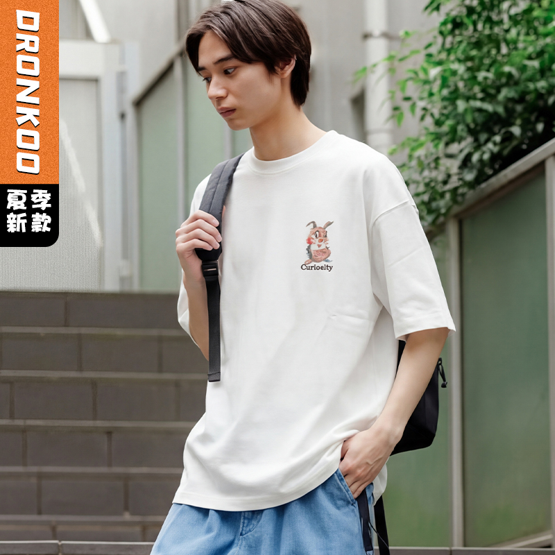 DRONKOO 2026 圆领左胸后幅彩色大兔子微阔短袖T恤