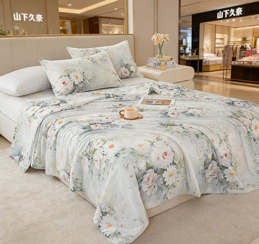 山下久奈法式花韵高端凉感丝夏被，母婴级安全、凉感丝面料、法式水彩花卉印花，一件不留的出口标准。 商品图4