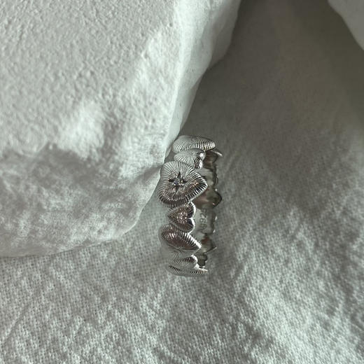 327-9 圆正小众 刻骨铭心 爱心戒指 商品图13