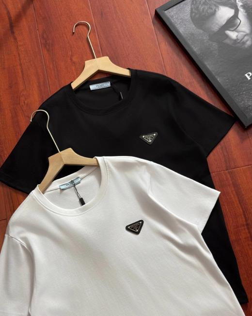 F032749基础百搭黑白两色刺绣简约圆领情侣款短袖T恤 商品图1