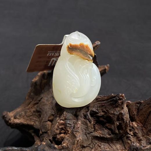 【快抱】【于田产和田玉子料鸿运当头挂件 34*22】出证书，发货1~5天，48小时鉴赏期 商品图0