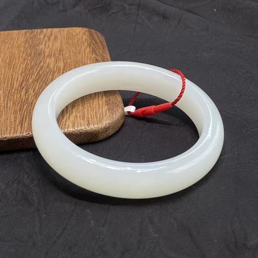 【快抱】【于田产和田玉95料手镯 53#】出证书，发货1~5天，48小时鉴赏期 商品图3