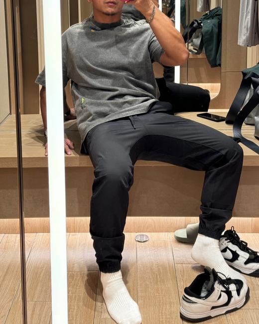 公司订单，随便对比专柜！ 公司订单，独家渠道货，数量不多，lulu 春款 ABC男士运动裤 商品图5