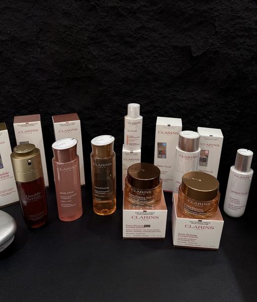 一店d 娇韵诗王炸单品❤️【双萃抗老精华➕经典小白盾防晒隔离➕青春赋活少女水➕紧致焕颜弹簧水➕牛奶水乳➕弹簧面霜】弹簧水做了全面升级哈 安排的都是同步樶--新款 商品图9