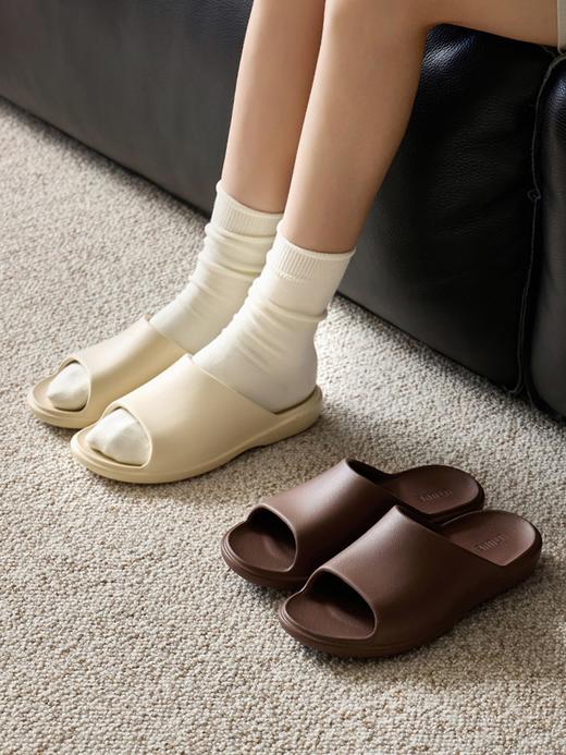 【2件减5元，3件减10元】【颜值与舒适并存 排水速干 夏日拖鞋】洗澡不积水 不闷脚不臭脚 轻盈舒适防滑 匠心打造 简约时尚 商品图8