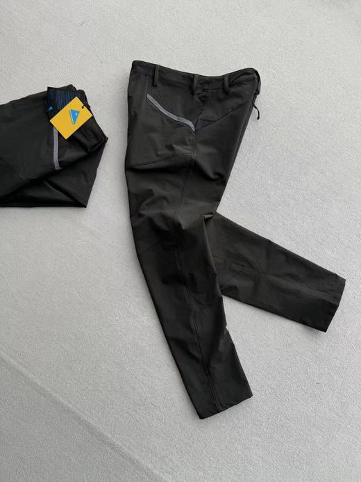 F032760轻量级户外徒步防风软壳运动速干耐磨立体剪裁长裤 商品图4