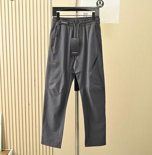 F032766春秋季新款轻量立体版型抽绳设计男士梭织长裤 商品图9