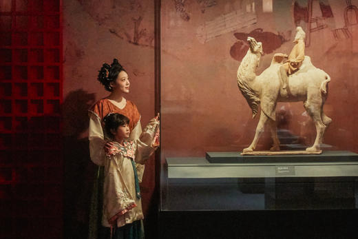 【五一/暑期】万邦来朝长安行！西安亲子5日，大咖精讲兵马俑、唐三彩、大唐西市博物馆，巴士夜游，移动贸易市场，文物修复、探七仔熊猫，体验大秦小宴，回民街吃美食！报名暑期营前60名减600元/人 商品图0