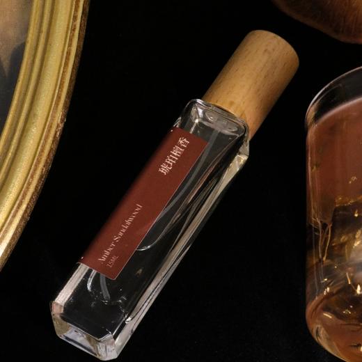 繁香里 琥珀檀香香水木质花香调 商品图1