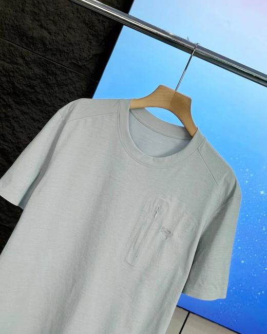 F032745夏季新款压胶拉链刺绣口袋速干功能款短袖T恤 商品图11