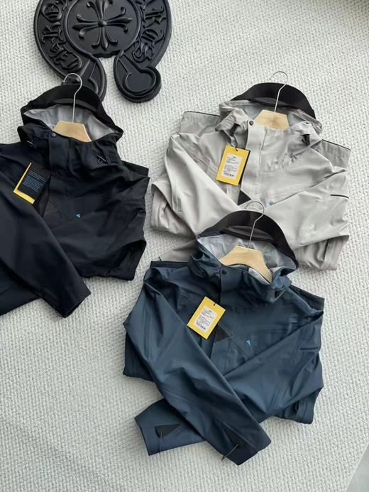 F0327107巨人岛户外运动防泼水防风硬壳冲锋衣男款外套 商品图2