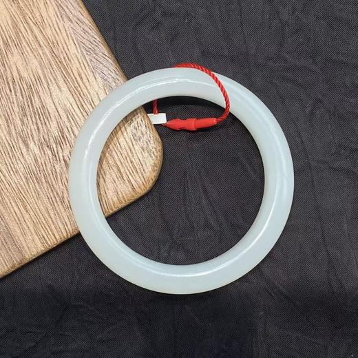 【快抱】【于田产和田玉95料手镯 53#】出证书，发货1~5天，48小时鉴赏期 商品图2