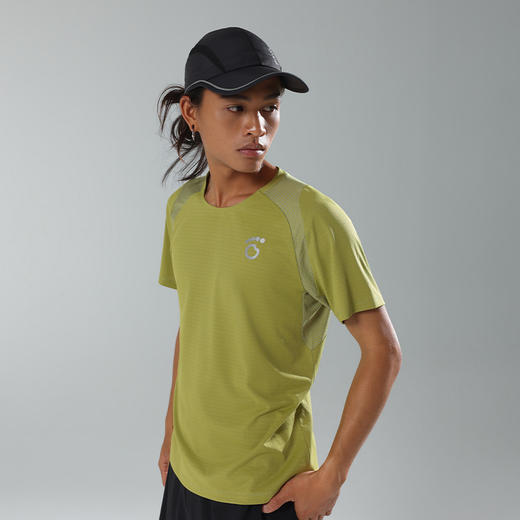 马孔多 | 夜跑反光短T吸湿速干透气 男女款跑步训练运动短袖T恤 商品图3