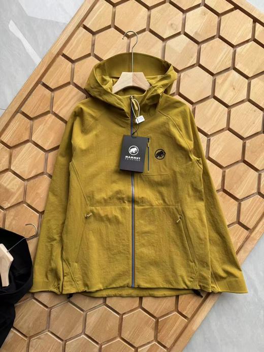 F032703早春新款男女同款纯棉双纱水洗面料绣花标识短袖T恤 商品图4