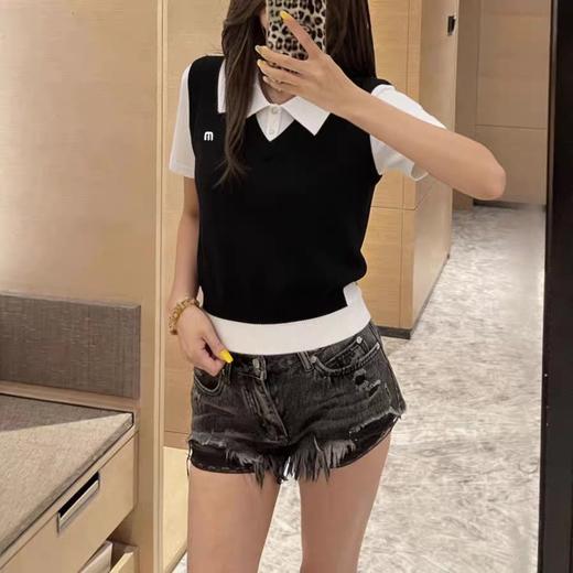 点此购买 缪缪夏季翻领polo假两件针织衫短袖T恤 mp 343619 商品图5