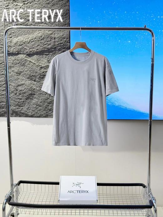 F032751夏季新款简约百搭清爽散热速干功能款短袖T恤 商品图4