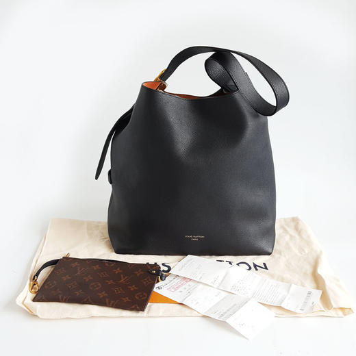 【95新】LV路易威登M24856中号黑色全皮Low Key Hobo水桶包单肩包女士260326JJ02 商品图1