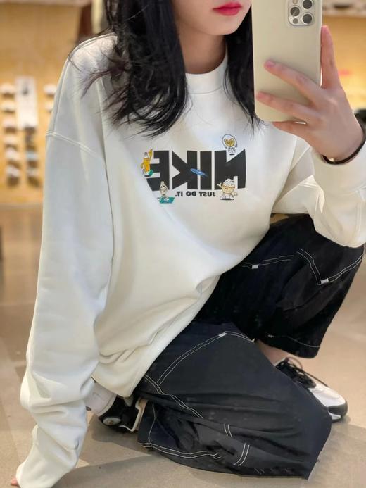 F032727春秋季新款休闲百搭胸前趣味图案户外休闲情侣长袖卫衣 商品图8