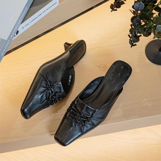 头层羊皮方头褶皱粗跟低跟包头拖鞋 商品图3