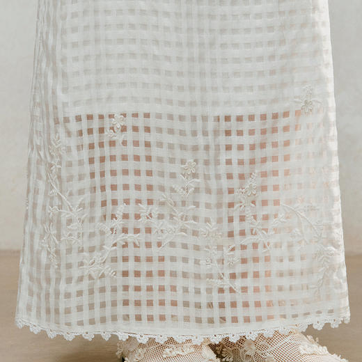 【林栖设计小店】手工钉花|时装周同款格纹绣花宽松2026夏新款百搭半身裙1962202 商品图5