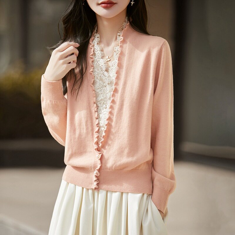 「自」全新升级【铂金会员174/天猫229/差价55】(23234)洛诗琳气质蕾丝拼接假两件上衣2026新款木耳边显瘦针织开衫
