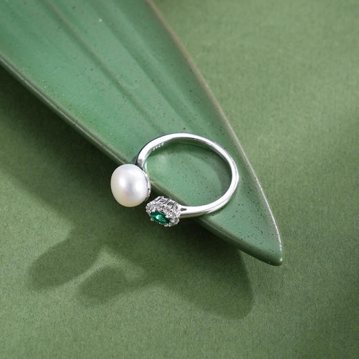 子佩集【光华岁月】银S925珍珠惜王妃戒指【RM0507-XF】绿椭圆2602 商品图0