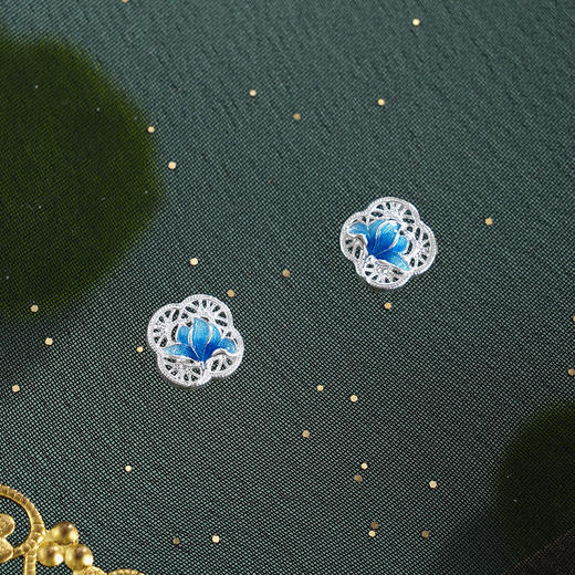 子佩集【轩畔玉兰】银S990耳钉【QFES050】原创作品花丝珐琅彩四叶玉兰莲2602 商品图0