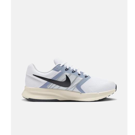 NIKE耐克 男跑步鞋 DR2695-105 商品图3