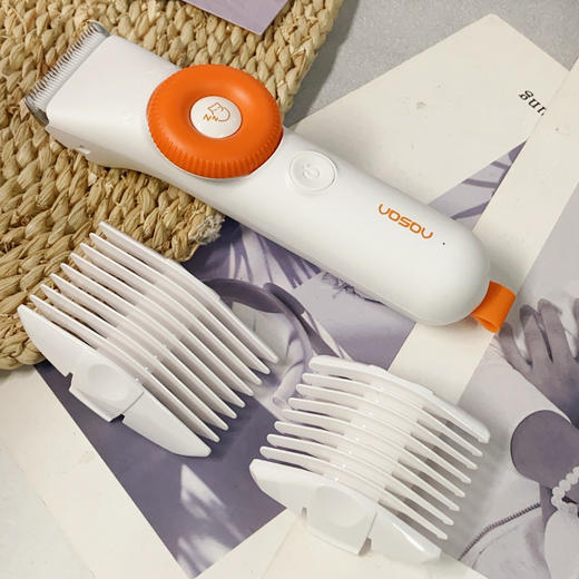 🌸养猫人狂喜✨【逗爱智能宠物电推剪】🎈这款甜甜圈电推剪也太乖了 谁懂啊！给猫咪剃毛真的太难了😭 传统电推剪噪音大、震感强，✔️一开就炸毛逃跑，卡毛夹肉更是噩梦，新手根本不敢下手💦 商品图3