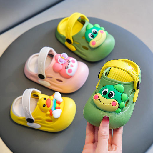👏超性价比❗️工厂直发❗️EVA环保材质❗️春夏的必备单品！🎈【儿童卡通两穿洞洞鞋合集】柔软鞋身不挤脚，🌸贴合宝宝脚型不磨后跟，透气洞洞设计告别闷脚臭❗️  商品图5