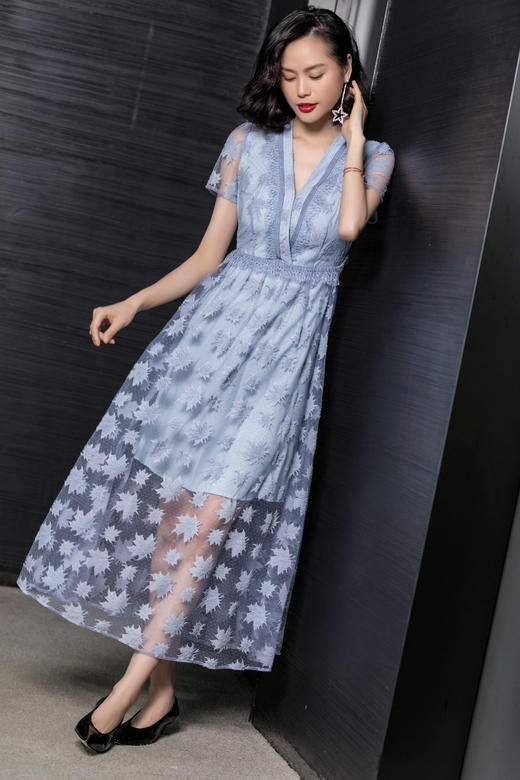 芳外时尚清新优雅V领网纱拼接长裙高腰显瘦短袖夏季连衣裙2148 商品图0