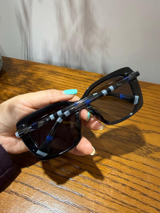 328-6 独家圆正 BB大方框 格纹镜腿 时尚墨镜 防晒太阳镜 炒鸡舒适 商品图2