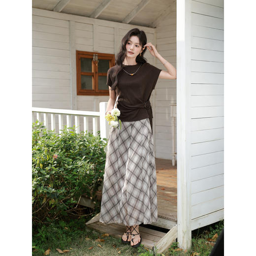 鹿向南【0330/20:00新品前一小时7折限量100件】咖色T恤 商品图3