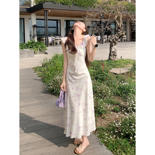 <曾小咸推荐>韩系气质碎花a字连衣裙【预售7-15天发货】 商品图1