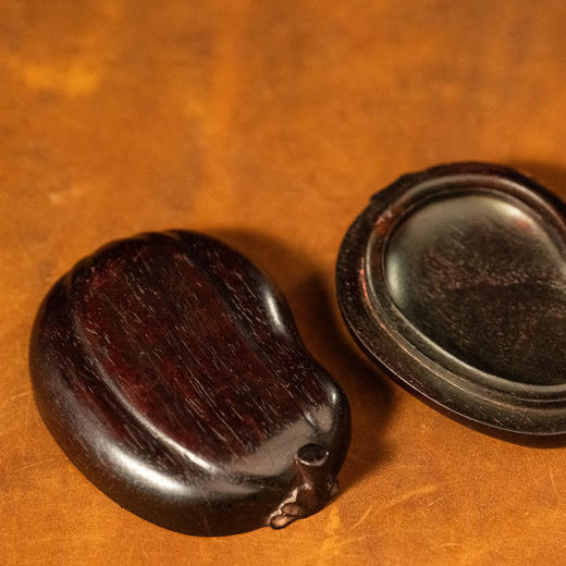 清	紫檀瓜瓞连绵香盒 商品图1