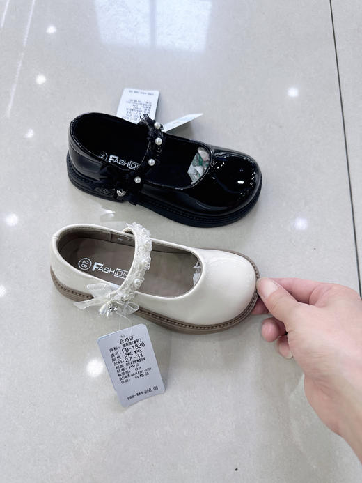 26款 福得隆  1830 方口鞋 米34.34.35.35.36码 商品图1