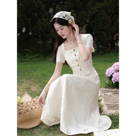 鹿向南「微光茉莉」法式巨好看莱赛尔白杏色连衣裙女夏季方领长裙